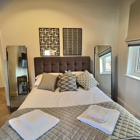 The Garden Apartment *